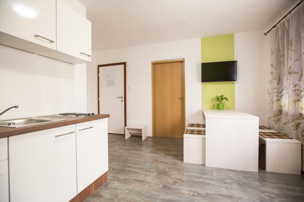 Asgard Guesthouse 乔希普多尔 外观 照片