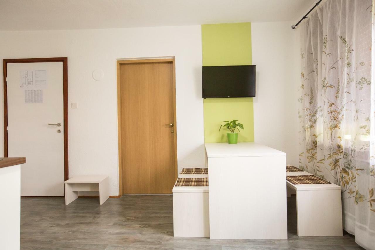 Asgard Guesthouse 乔希普多尔 外观 照片