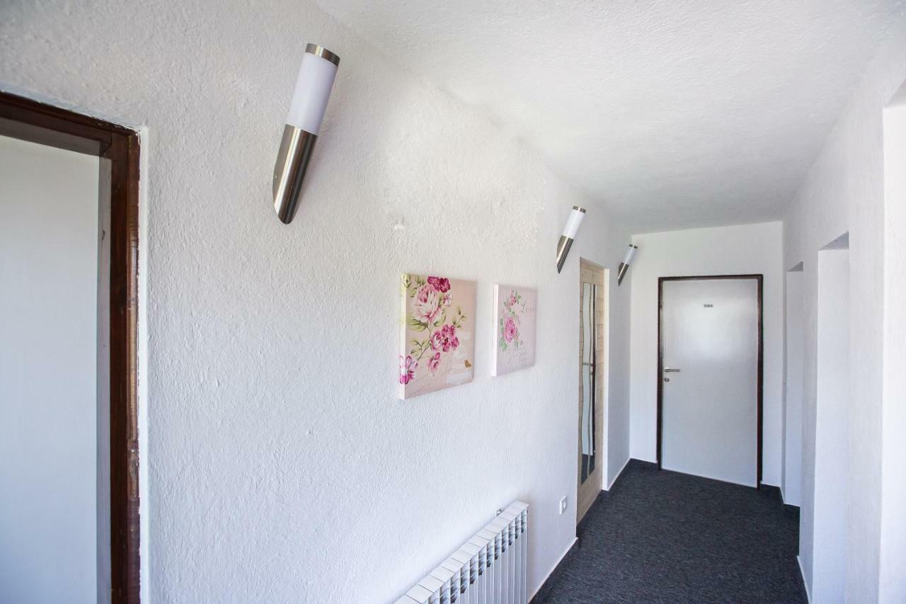 Asgard Guesthouse 乔希普多尔 外观 照片